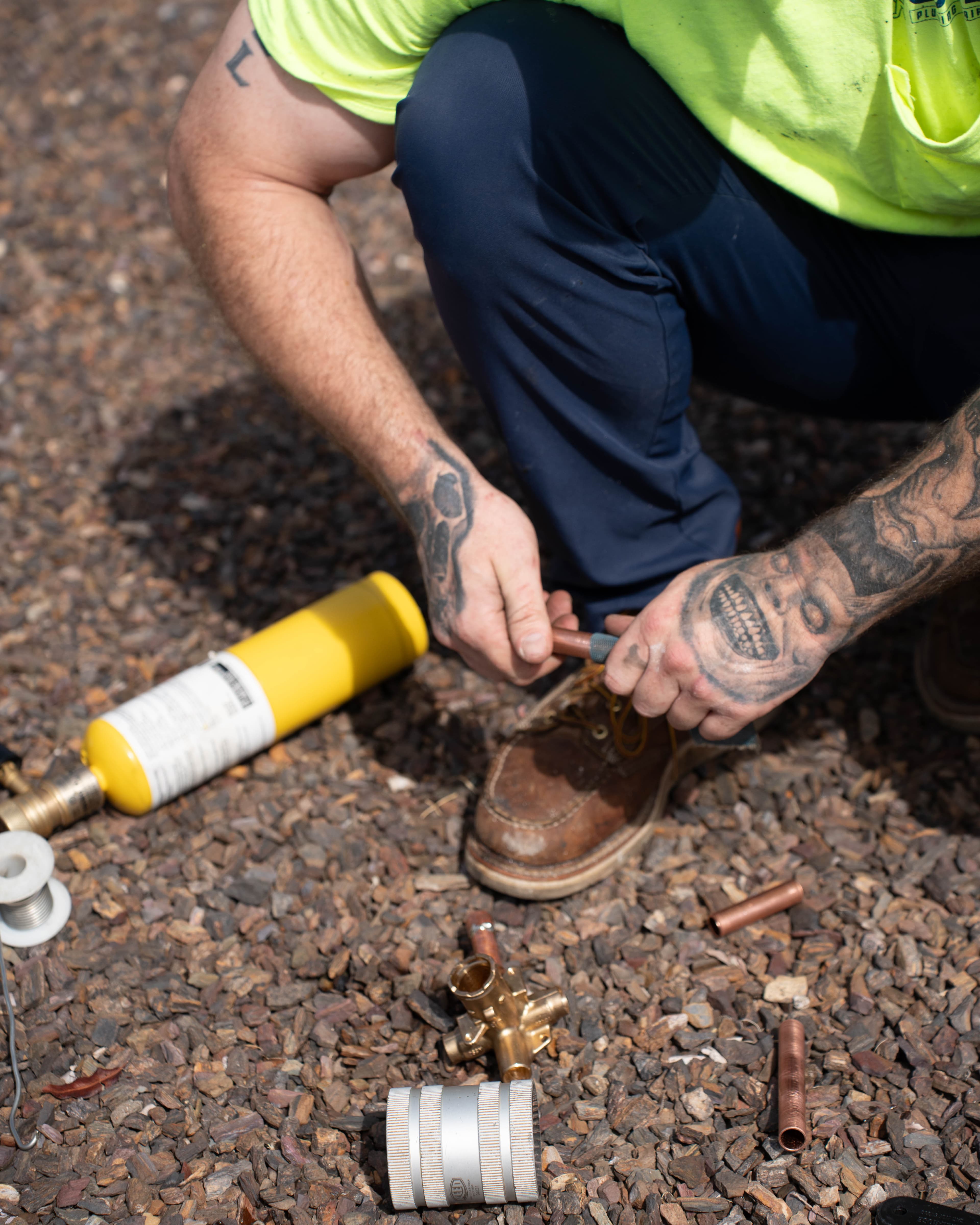 Bathroom fixture and valve service
